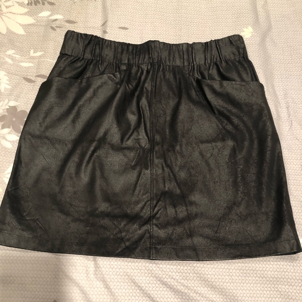 NWT🔥🔥Suede Mini Skirt🔥🔥